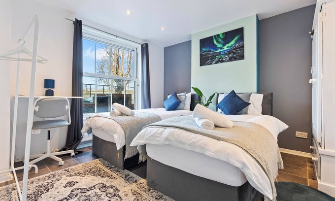 Ferndale House | Impeccable 4-Bed House with garden in Brixton