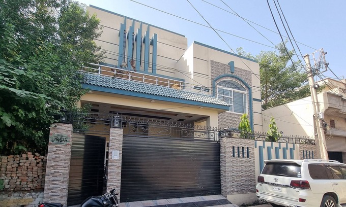 Gujrat Villa | Impeccable 4-Bed Villa in Gujrat
