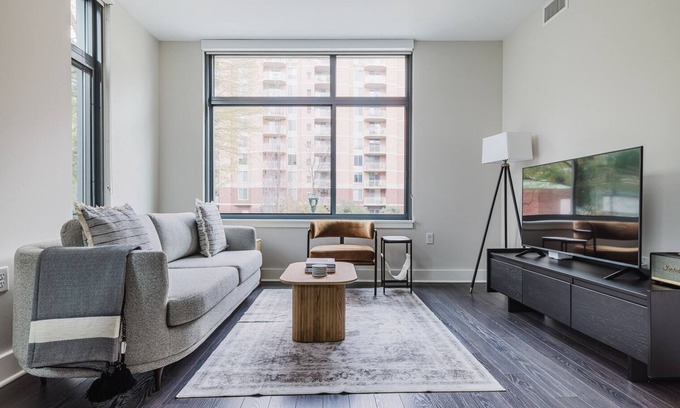 Bethesda Apartment | Impeccable Bethesda 2BR w/Rooftop & Gym, nr Metro, by Blueground