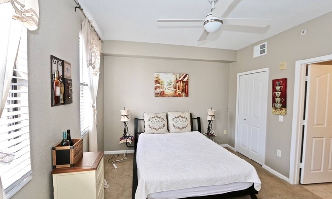 Naples Apartment | Impeccably clean condo in Naples