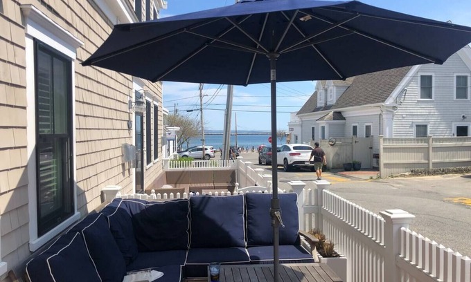 Provincetown House | Impeccably designed vacation escape water views