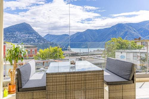 Lugano Apartment | Imperial of Lugano 2 with a lake view and garden behind the station and 10 min from the lake of Lugano