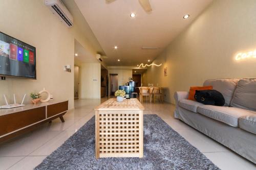 Gelang Patah Apartment | Impiana East Ledang Cream Cozy Suite 2Br 6pax by Our Stay