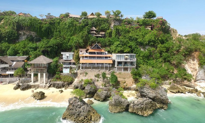 Pecatu House | Impossible Cliff House