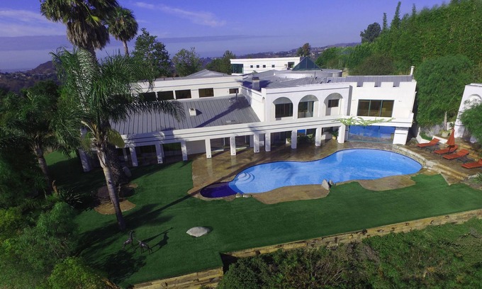 Beverly Hills House | Impressive Furnished 9 BR/10 BA Entertainment Dream Estate