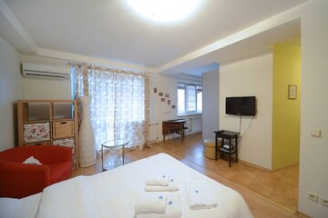 Shevchenkivs'kyi District Apartment | ππππΊπ¦ in ΠΠΈΡΠ²