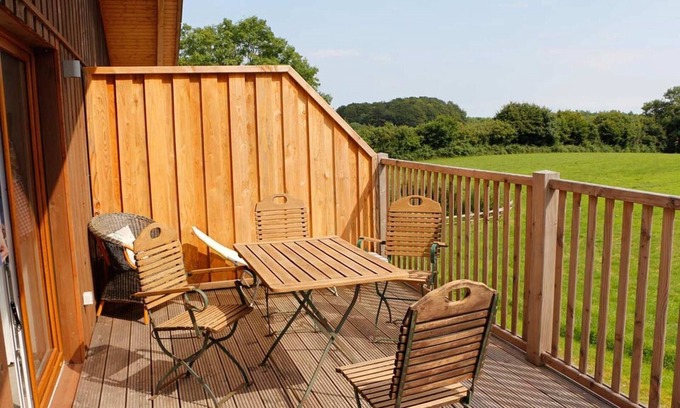Brarupholz Apartment | In a fabulous secluded location in beautiful Angeln, you will find our cozy vacation apartment "Cinderella" in a modern country house style and a large, well-kept outdoor area with various play options