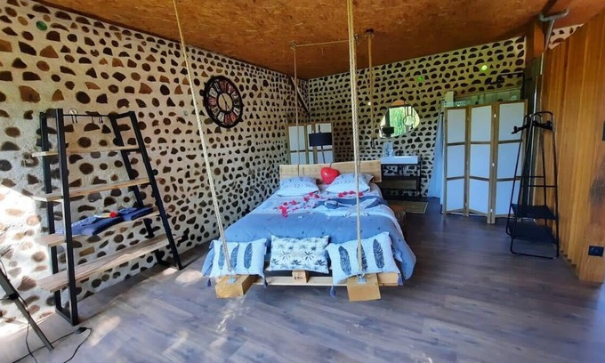 Lindry Apartment | In Absolute Calm at Nicolas. The Green Lodge