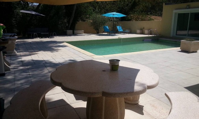 Grand Sud House | In Aix en Provence, house with swimming pool close to all amenities