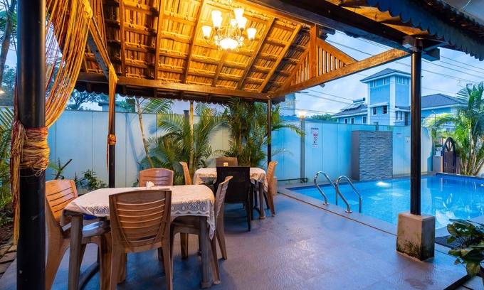 Parra Apartment | In Assagaon near Anjuna beach in a 2 bedroom apartment with a private pool