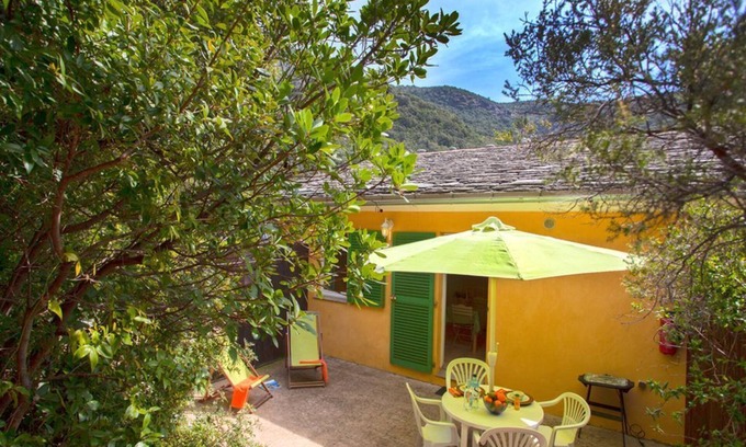 Olmeta di Capocorso Apartment | In Maghja, charming studio, 500m from the beach, river and hiking trails.