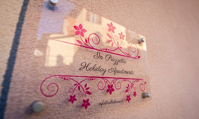 Barolo Apartment | In Piazzetta Holiday Apartments, Barolo: UNIT A