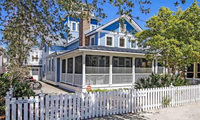 Seaside Cottage | In Seaside Proper, 'Sealink', 4 Houses from Beach, Gulf View