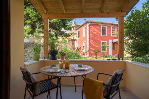 Ioannina Town Centre Apartment | In the Castle Plus