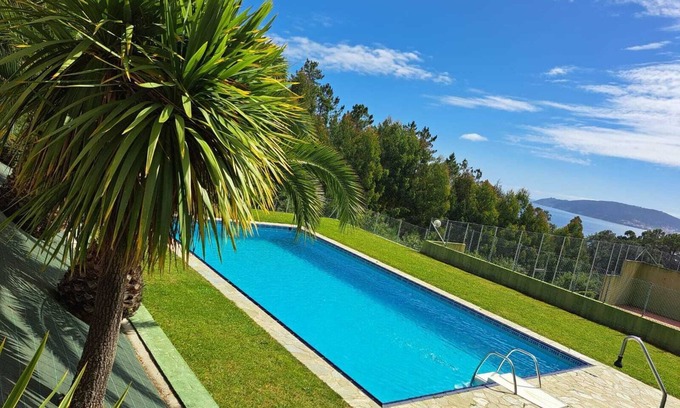 Sardinero Apartment | In the heart of Costa da Morte: charming apt. with pool and beach