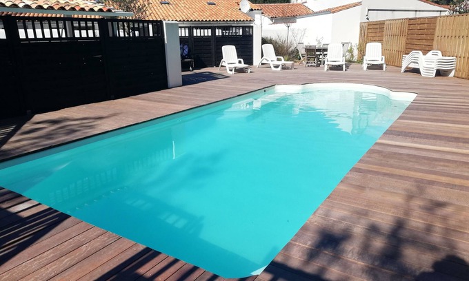 Rivedoux-Plage Cottage | In the heart of the pine forest, cottage for 2 people, very well equipped