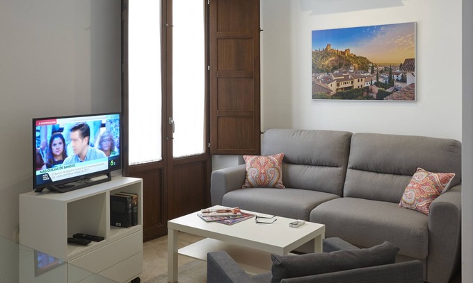 Centro - Sagrario Apartment | In the heart of Granada with parking
