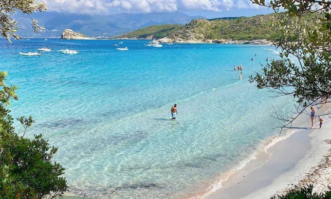 Figarella Apartment | In the heart of the village of Saint-Florent near the port