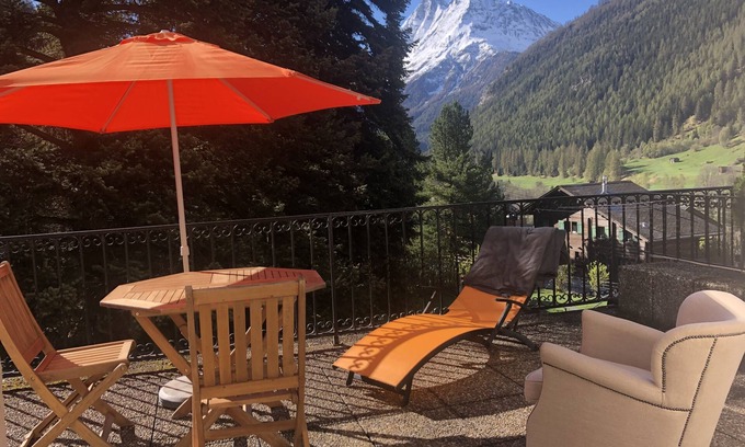 Hauderes Apartment | In the village of Evolène, beautiful apartment and terrace