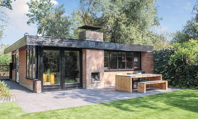 Rekem House | In this beautifully located cottage with its own sauna you will find comfort and tranquility.