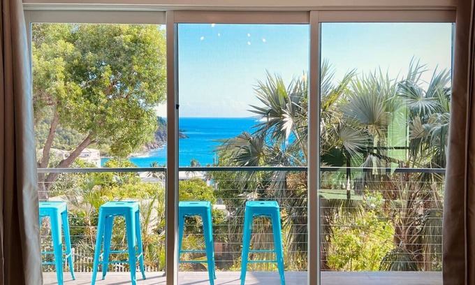 Estate Enighed House | In-Town Estate w/View, Walkable to Wharfside Village, King Bed, Parking, 700sqft BRAND NEW BACKUP Electric System - No Power Outages! Above Gallows Point