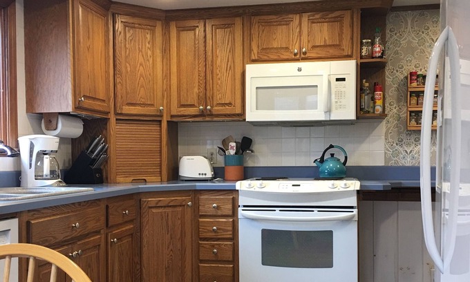 Vineyard Haven House | In-Town Vineyard Haven House with Central AC, Walking Distance to Boat