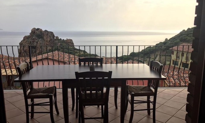 Nebida Apartment | INCANTEVOLE TERRAZZA SUL MARE wifi e piscina