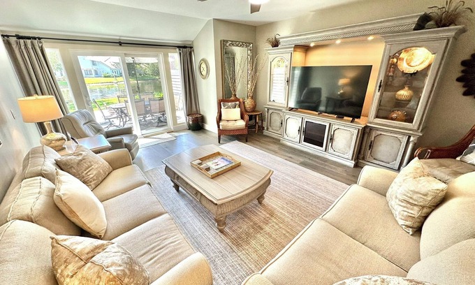 Sandestin Condo | Includes Two Golf Carts! Lake Views and minutes from the Beach! 5128 BW
