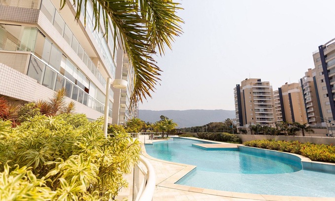 Vila Clais Apartment | Incrível Vista para o Mar com Varanda