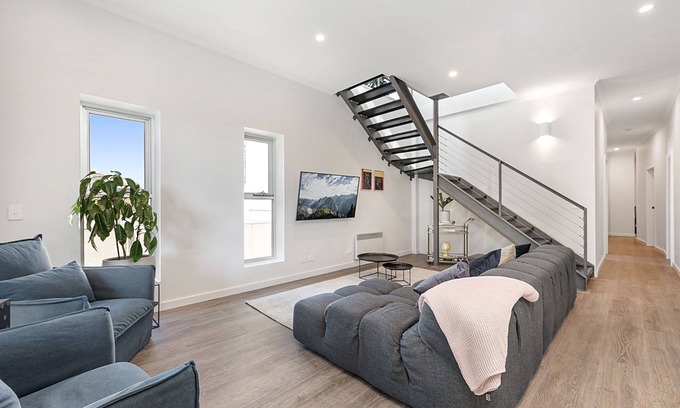Fitzroy Apartment | Incredible Balcony Duplex in the Heart of Fitzroy