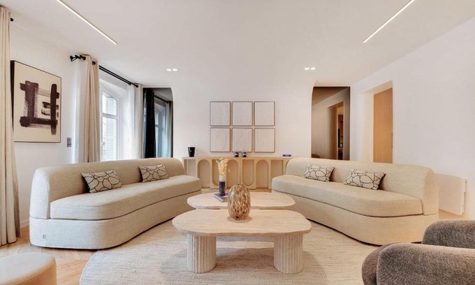 8th Arrondissement Apartment | Incredible flat - 4 BR-10P - Matignon - Champs Elysées
