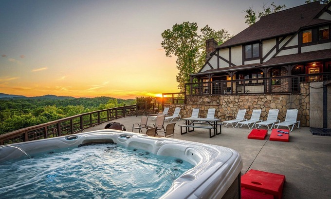 Gatlinburg - Pigeon Forge Cabin | Incredible Mansion with Private Indoor Pool and Theater Room