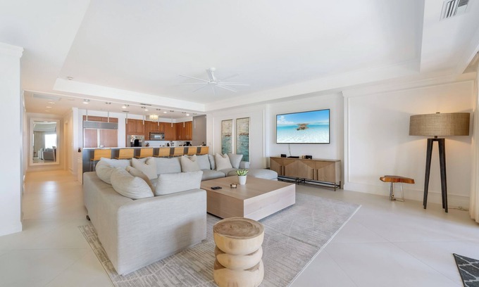 Seven Mile Beach Condo | Incredible Oceanfront Oasis on 7 Mile Beach at The Ritz-Carlton