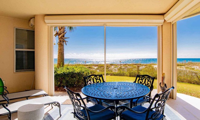 Ono Island Condo | Incredible Views + Large Patio & Many Community Amenities
