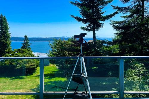 Greenbank House | Incredible Water Views Deck Relaxing Retreat Greenbank Getaway by AvantStay