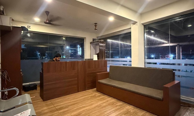 Shenoys Hotel | Indeo Residency