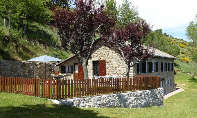 Saint-Jeure-d'Andaure Apartment | Independent, very comfortable quiet house near lake and forest