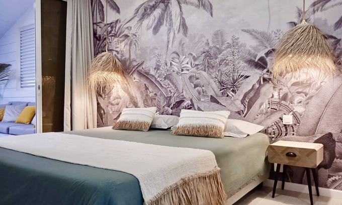 Punaauia Apartment | Independent 1BR Apartment, 5 min walk to the beach, restaurants and shops