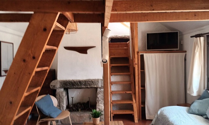 Crozon Apartment | Independent apartment - expectionnal sea view - swimming pool - 5 persons
