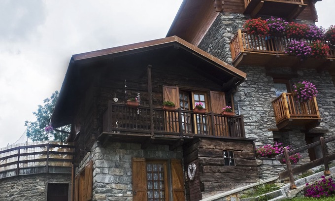 Valtournenche Ski Chalet | Independent chalet in the center of Valtournenche