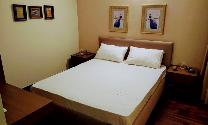 Noida Apartment | Independent Luxurious Studio apartment near Expo Mart/IT Hub