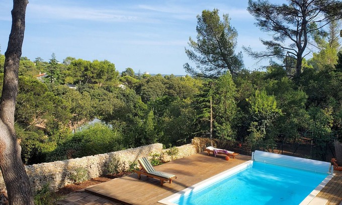 Les 3 Ponts Bed & Breakfast | Independent studio with pool