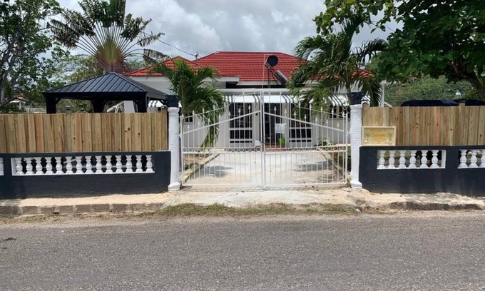 Treasure Beach House | Indianna Guest House, Frenchman district, Calabash Bay , treasure beach