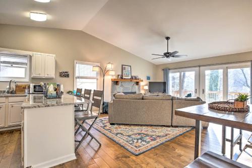 Waleska House | Indigo Cottage with Deck on Lake Arrowhead!