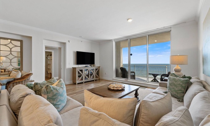 Ono Island Condo | Indigo East 602: Stylish Gulf-Front Stay | Sleeps 8 + Resort Amenities