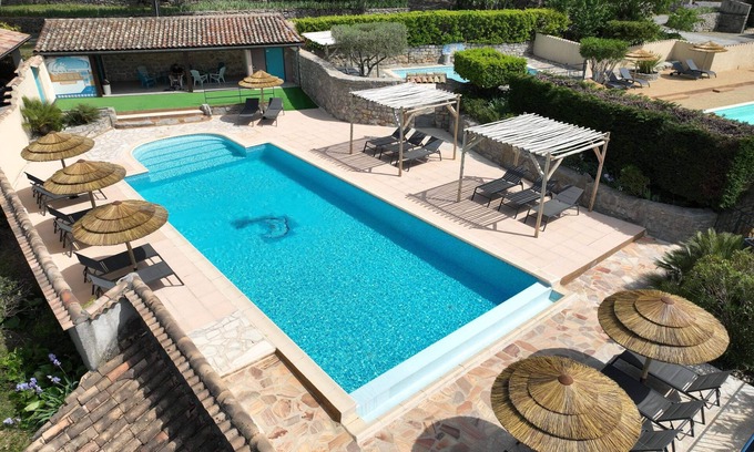 Joyeuse Cottage | Individual cottage with superb view, swimming pools, playground and tennis