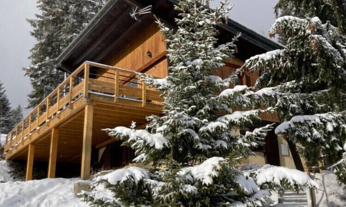 Doucy-Combelouviere Ski Chalet | INDIVIDUAL CHALET AT THE FOOT OF TRACKS DOUCY/VALMOREL 10 pers