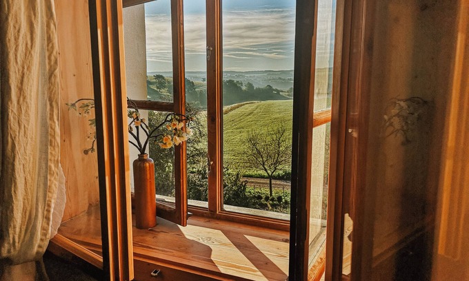 Oppurg Other | Individual rooms in the historical ambience of the Positz manor house
