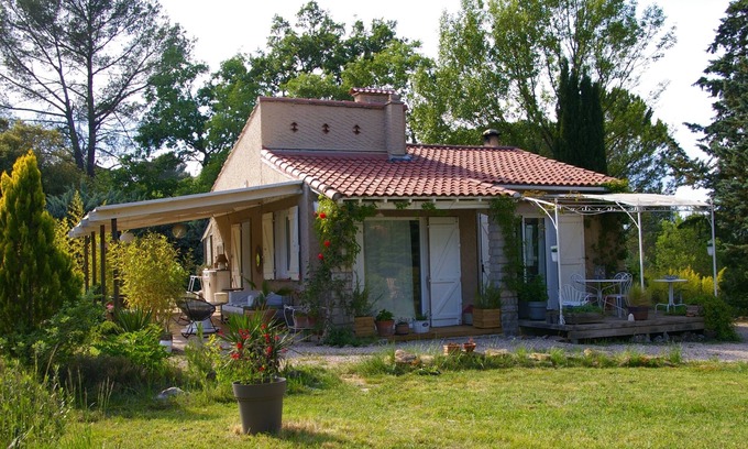 Tourves Villa | INDIVIDUAL VILLA ECOLOGICAL with SWIMMING POOL Hors sol