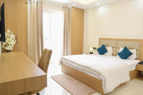 Sector 40 Hotel | IndoHomz